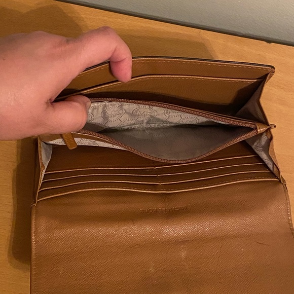 Michael Kors Wallet - Picture 5 of 5